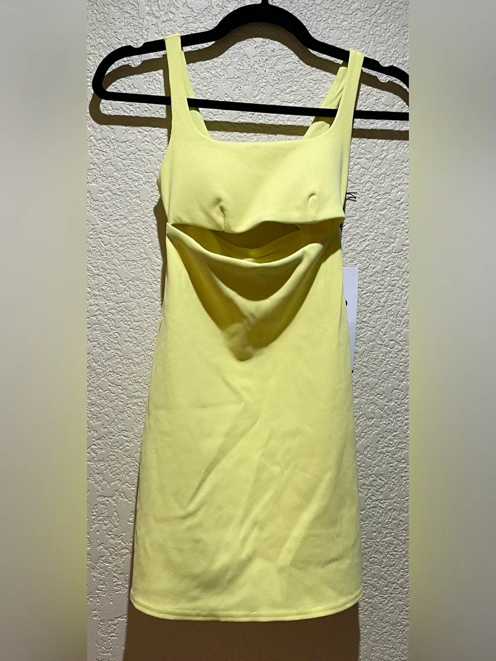 Alo Yoga NWT Slice Tennis in Sunshine Yellow Shorts Underneath Size XS
